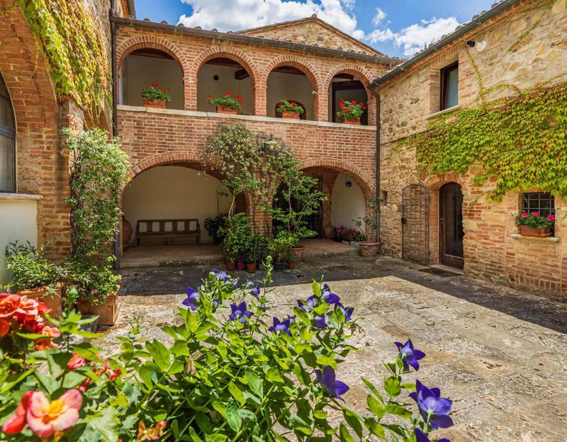 Agriturismo Tenuta Il Tasso Rapolano Terme Exterior photo